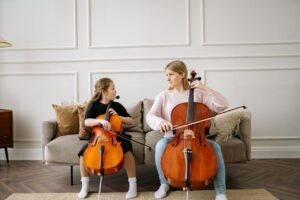 A Comprehensive Guide to Learning the Cello: Tips and Resources